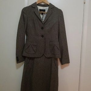 Banana republic wool skirt (0) and jacket suit (2)